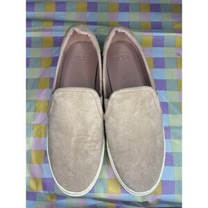 Ugg Juss suede platform slip on sneakers, in a size 10.